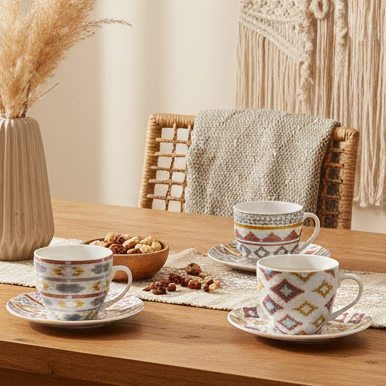 Zestaw filiżanek do kawy i herbaty