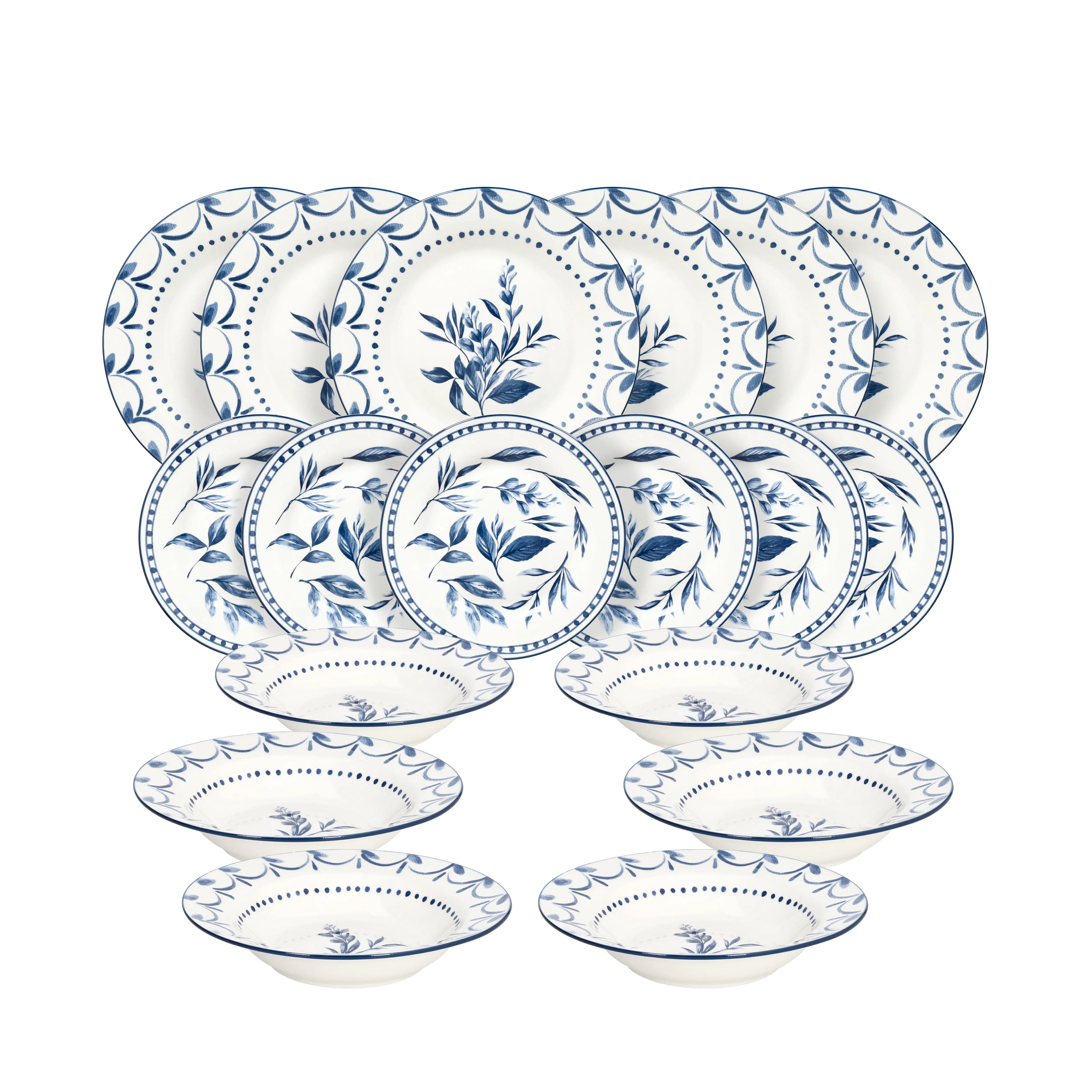 komplet talerzy z porcelany niebieskim wzorem na białym tle