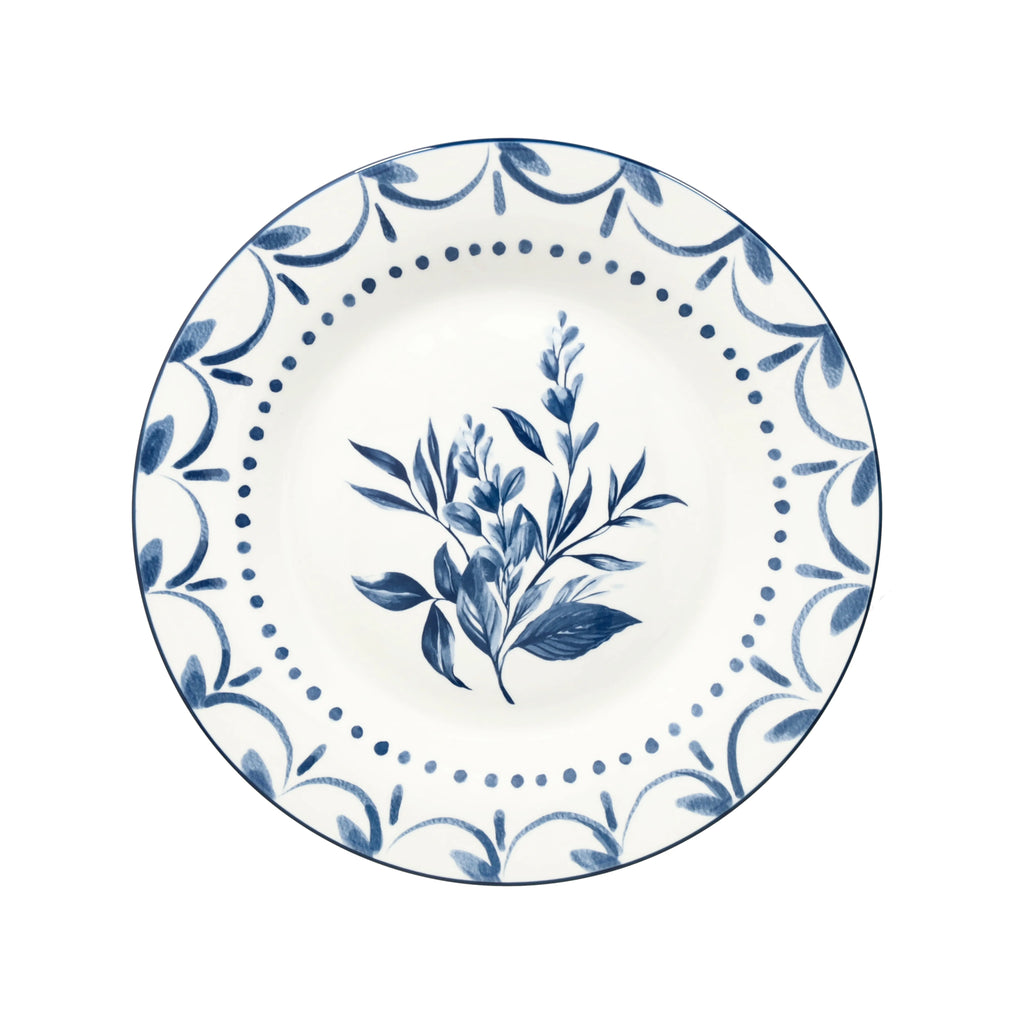 talerz obiadowy z białej porcelany i niebieski delikatny wzór marki tognana blue loira na biały tle