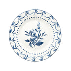 talerz obiadowy z białej porcelany i niebieski delikatny wzór marki tognana blue loira na biały tle