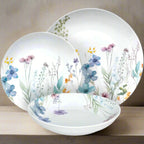 serwis obiadowy ładny delikatny idealny na prezent biały z motywem kwiatów prezentacja 