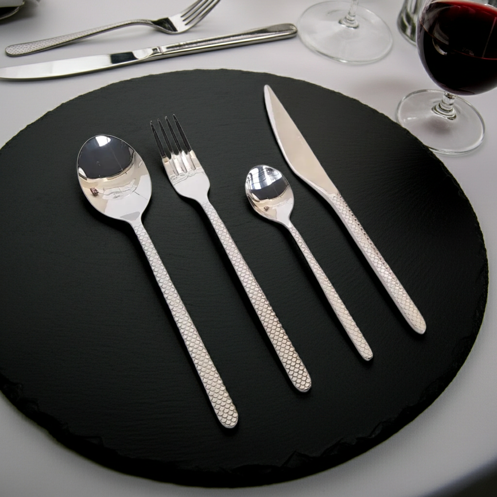 Komplet sztućców 4 elementy Ophira.